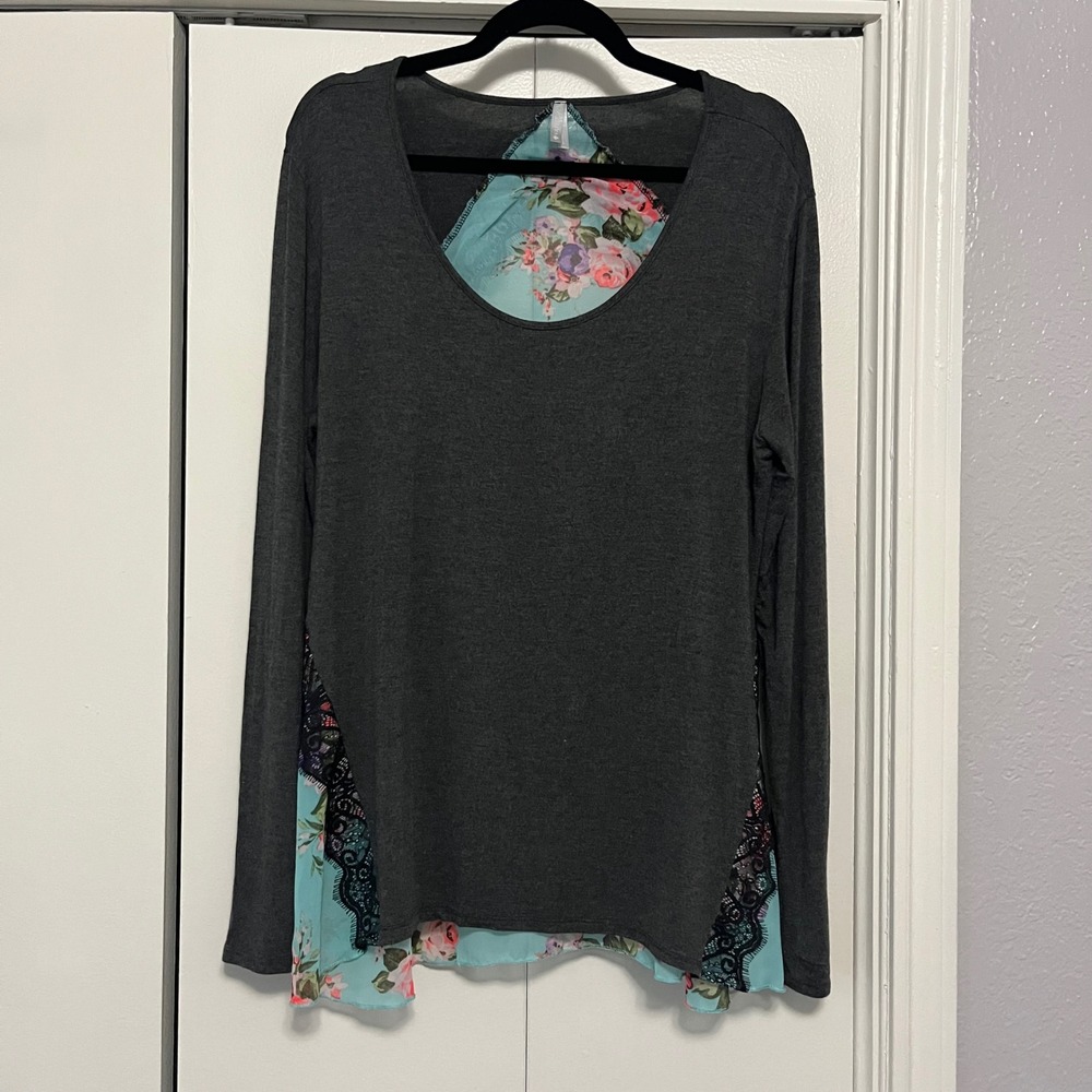 Vanity Gray Floral‎ Lace Long Sleeve Top Blouse Womens